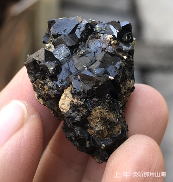 铁矿石：铁水产量增加 盘面高位震荡
